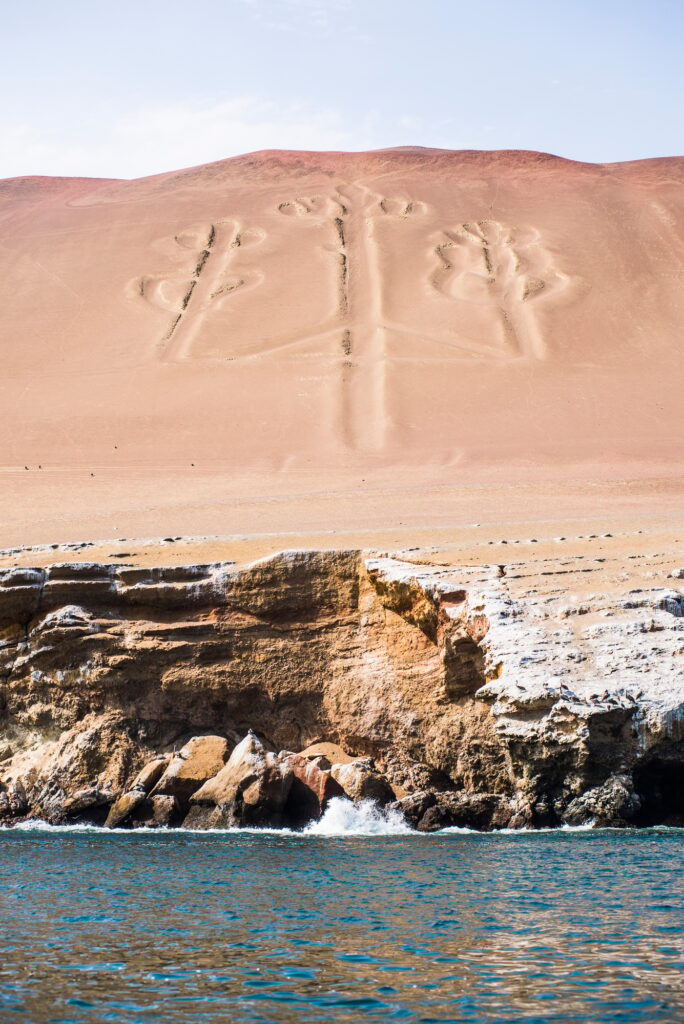 Candelabro (aka Candelabra of the Andes), a giant candleholder geoglyph, Paracas National Reserve, I